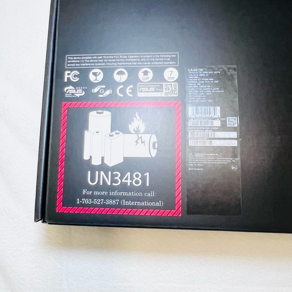 ASUS - ROG Zephyrus G14 14” Gaming Laptop - Moonlight White - SEALED - Picture 8 of 9